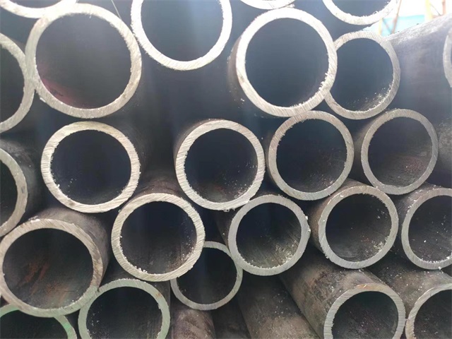 洛阳10#结构用无缝钢管